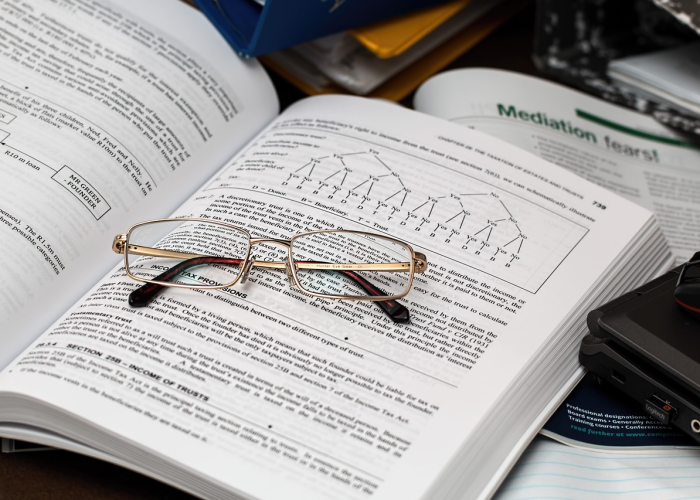 五省孤光：生命刻度上的微光与十四亿人的守望