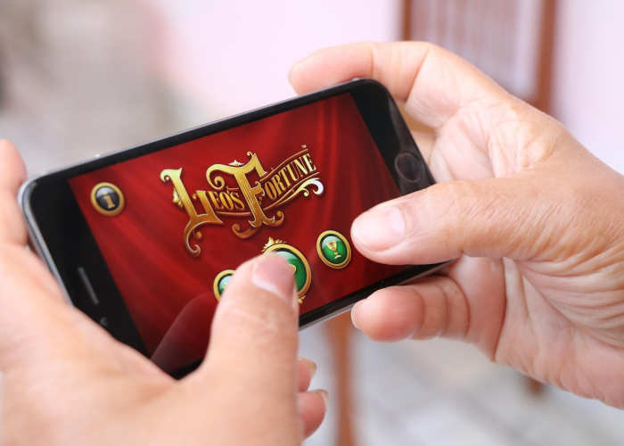 是三千多个家庭的牵挂与一座城的坚韧，数字背后，吉林昨日增3076确诊