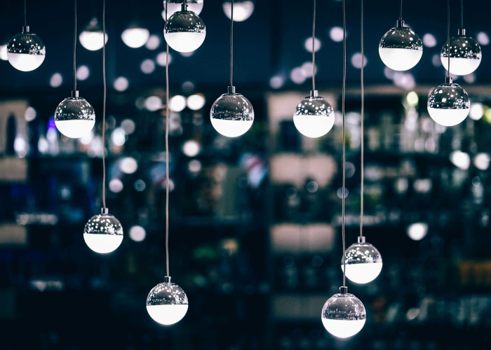 R 是一座城的呼吸与脉动；数字背后；成都疫情最新消息今天新增病例