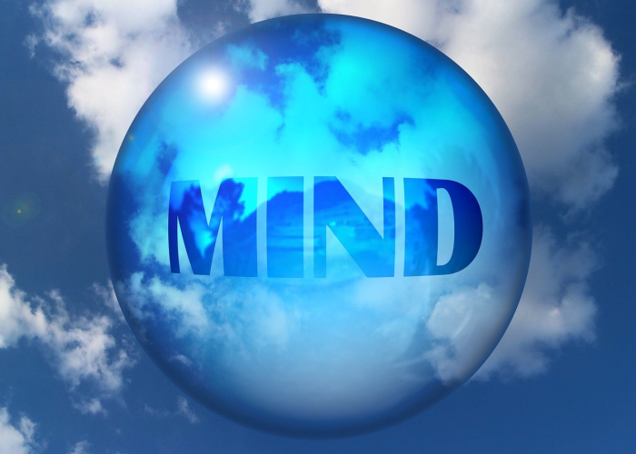 12月7日“新十条”落地，门诊不查核酸与买药免登记，一座城市的柔性防疫实验