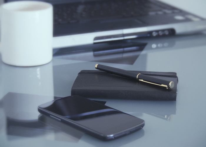 3712例背后的日与夜：疫情中的个体微光，城市免疫系统的压力测试