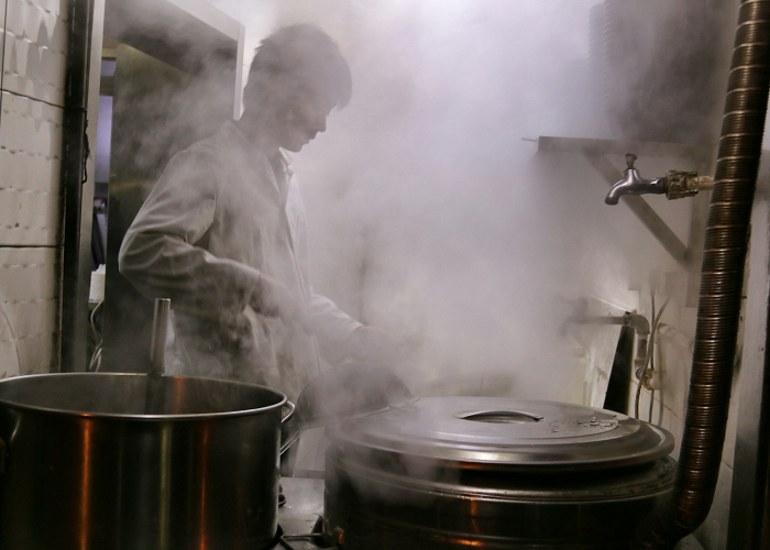 《当千年海丝商港按下慢行键》，刺桐城战疫记