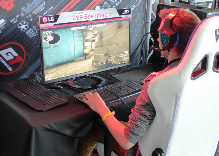 四万人次发热门诊诊疗量，生命韧性刻度如何成为长夜微光