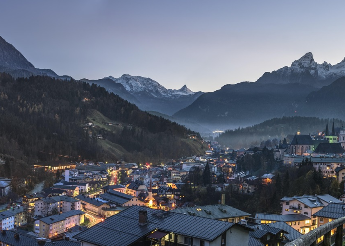 1例与千万次检测：城市免疫系统的静默对话，社会毛细血管的微观造影