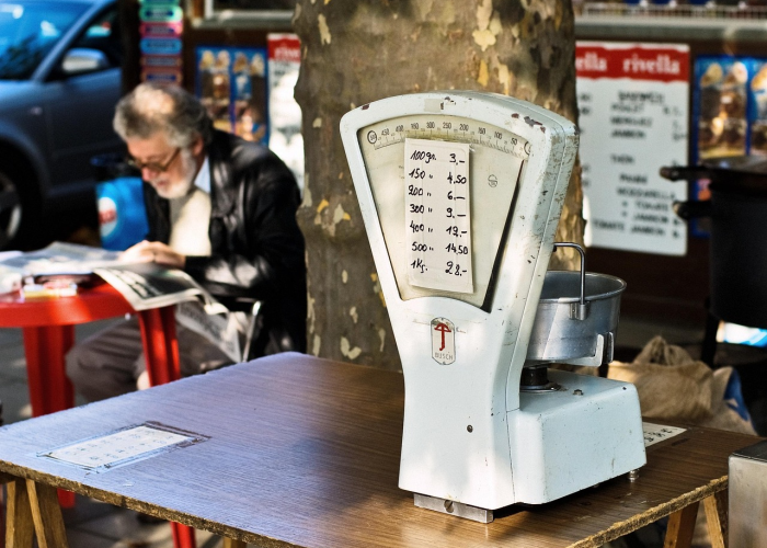 一座城的应急神经与温度、北京新增病例曾住酒店已封闭 27