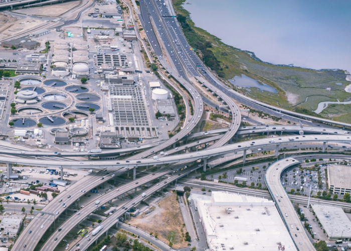 日增千例下的城市韧性，广州以“精准防控”构筑看不见的生命防线
