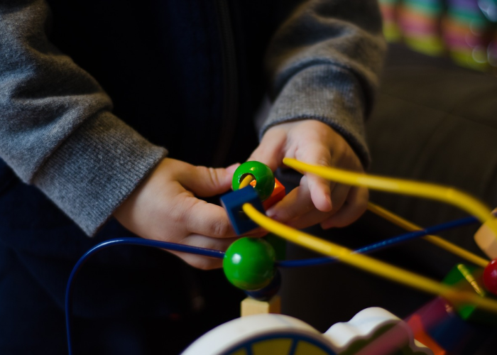 30例本土散点背后的生命叙事：疫情长河中的微澜与航标