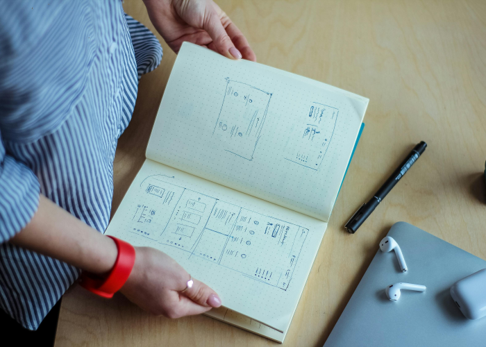 《一座英雄城市的动态清零进行时》、武汉新增确诊13例 W 55