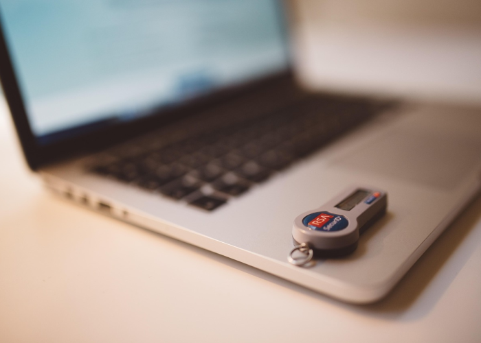 照亮全民抗疫之路,诚信之光,司机主动报备混管阳性获奖励1万元