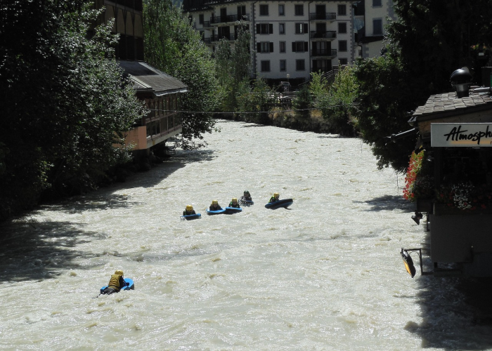 Z {精准防控下的动态清零新常态}，无本土病例，31省新增4例确诊