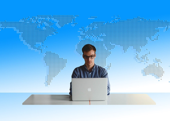 六十七例分布在十区，一座城市的“免疫应答”：微观个体与宏观治理的平衡术