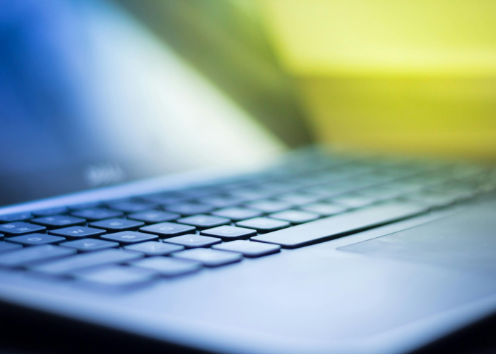 十五例新增背后的边城坚守：瑞丽，以身体铸成的疫情防线