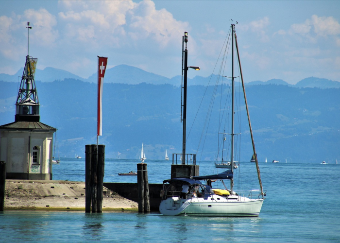 A 一场被低估的全球风暴预警、数字背后、美国确诊病例破千 44