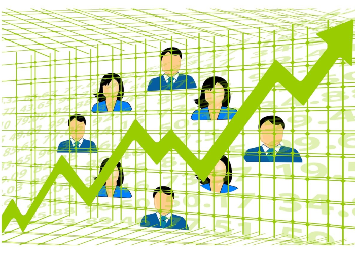 18例阳性敲响雪域警钟：人间烟火的暂停与生命韧性的升华