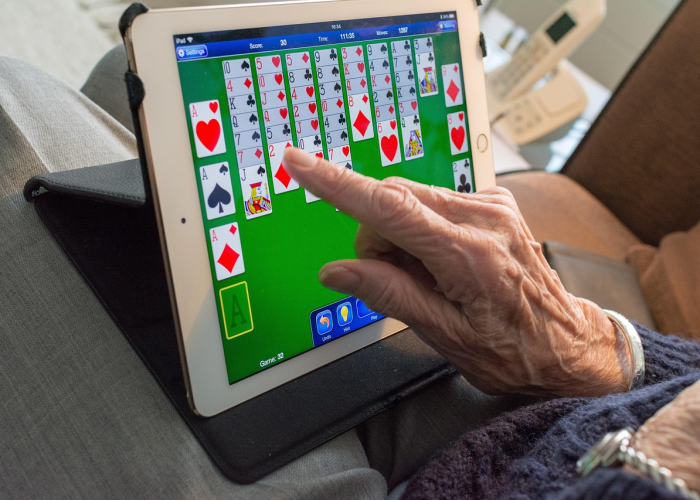 沦为顶级富豪的收藏盲盒？,为何有价无市,千万级末日战车,悍马H6 I