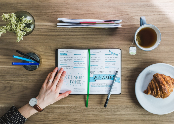 湖北11例无症状感染：日常生活的坚韧脉搏与免疫长城