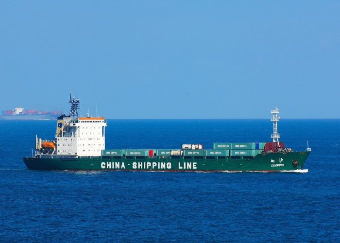 四月轮盘，启动：通勤者的日常与城市的呼吸韵律