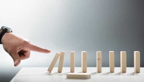 网站被黑不给出款，维护异常审核怎么办？揭秘完美解决方案！