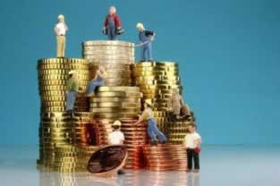 揭秘“两个平台对打套利公式”：如何精准把握市场机遇？